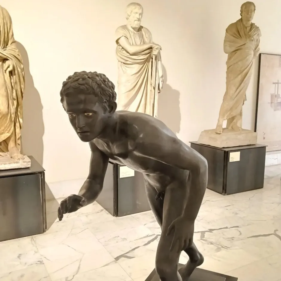 Archaeological Museum of Naples and Herculaneum with an archaeologist-6