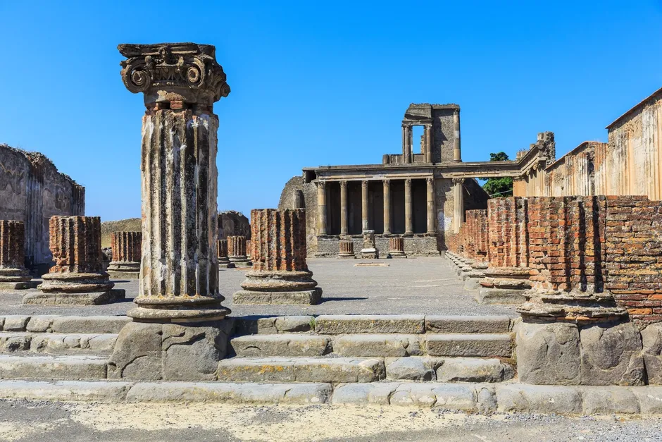 Private 3-hour tour Pompeii with an archeologist-1
